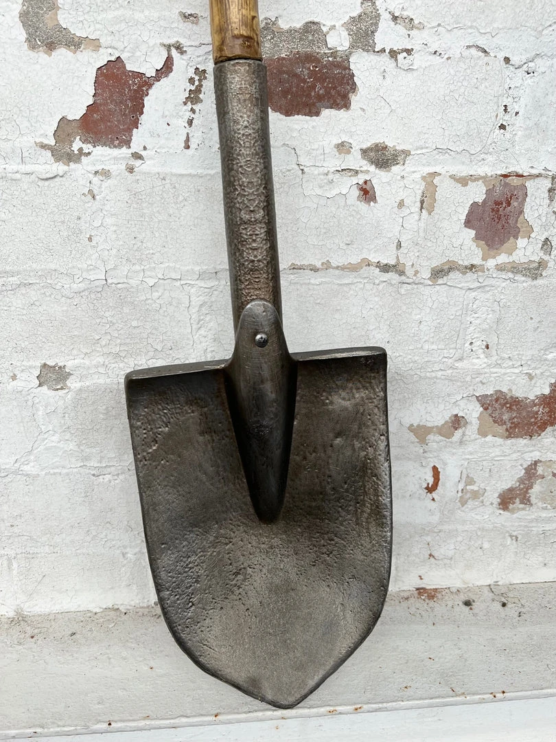 Rubber Johnnies Gravedigger Shovel Movie Prop PU Garden Tool (2 Piece Screw Apart) 5 Rubber Johnnies Gravedigger Shovel Movie Prop PU Garden Tool (2 Piece Screw Apart)